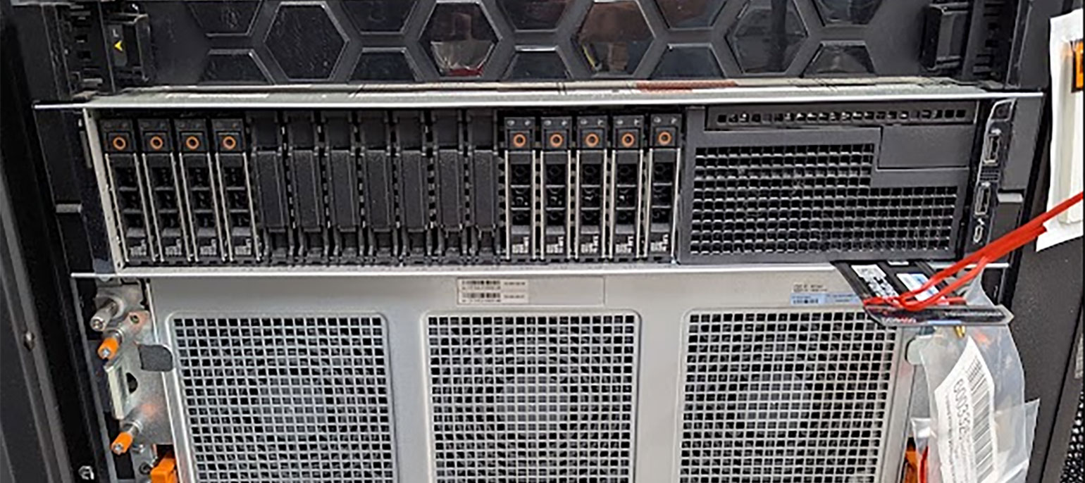 NetApp E2712